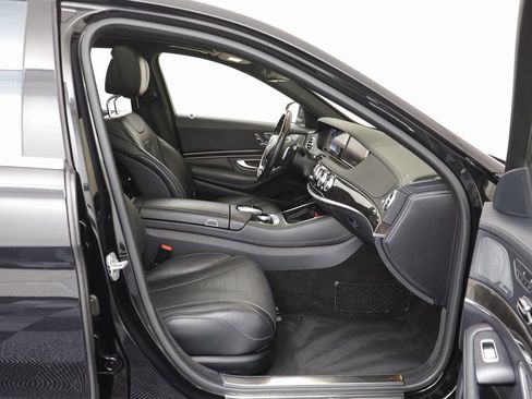 Used 2016 Mercedes-Benz S 550 4MATIC Sedan image 21