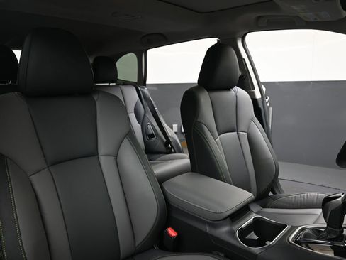 Certified 2025 Subaru Outback Onyx Edition image 13