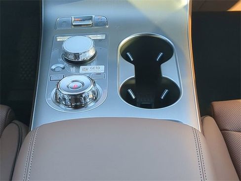 New 2026 Genesis GV70 2.5T Advanced image 17