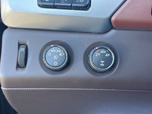 Used 2016 Chevrolet Tahoe LTZ image 28