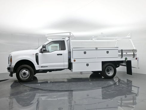 New 2024 Ford F350 XL w/ XL Chrome Package image 27