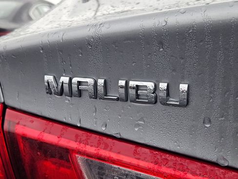 Certified 2025 Chevrolet Malibu LS image 30