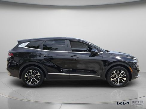 Certified 2024 Kia Sportage EX image 4