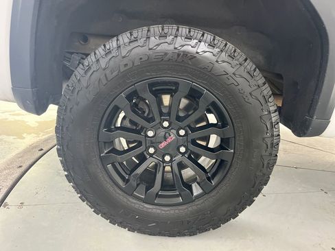 Used 2023 GMC Sierra 1500 AT4X AWD/4WD image 15