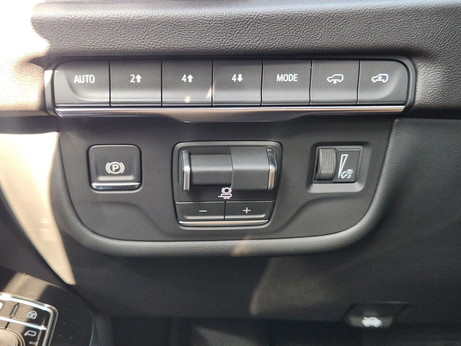 Used 2026 Cadillac Escalade ESV Sport w/ Touring Package AWD/4WD image 22