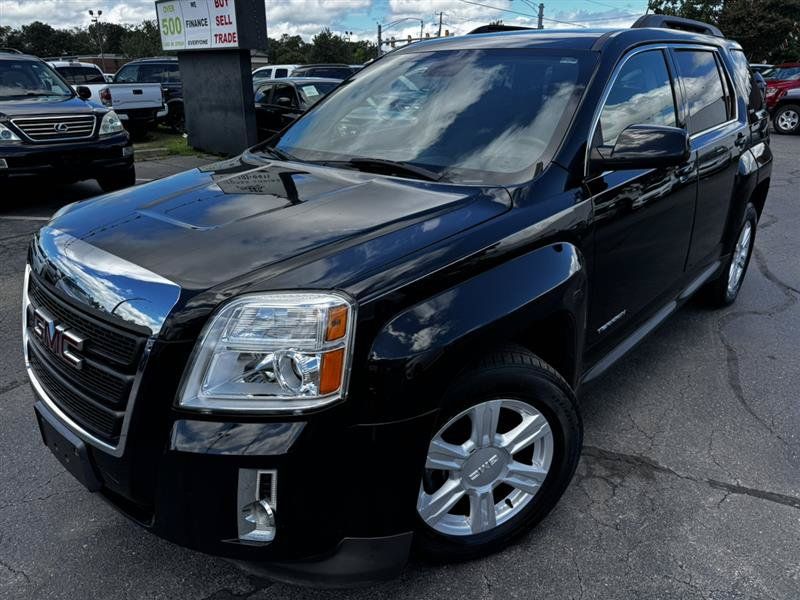 Used 2015 GMC Terrain SLE w/ Convenience Package FWD image 2