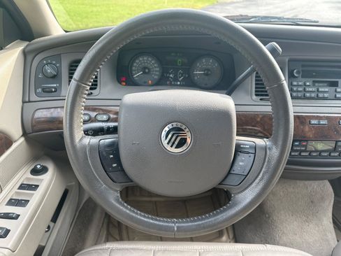 Used 2011 Mercury Grand Marquis LS RWD image 15