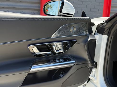 Used 2023 Mercedes-Benz SL 55 AMG 4MATIC image 15