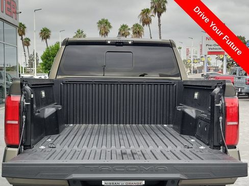 Used 2024 Toyota Tacoma TRD Sport w/ TRD Sport Premium Package AWD/4WD image 24