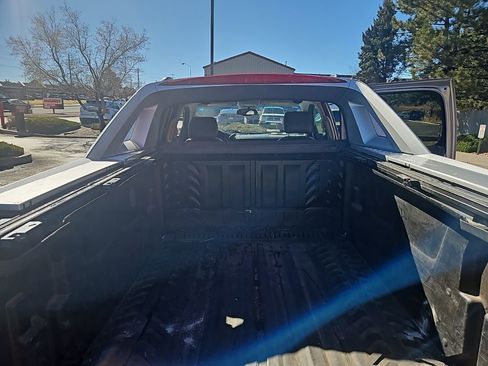 Used 2013 Chevrolet Avalanche LTZ image 17