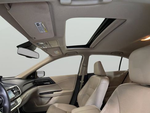 Used 2015 Honda Accord EX-L image 32