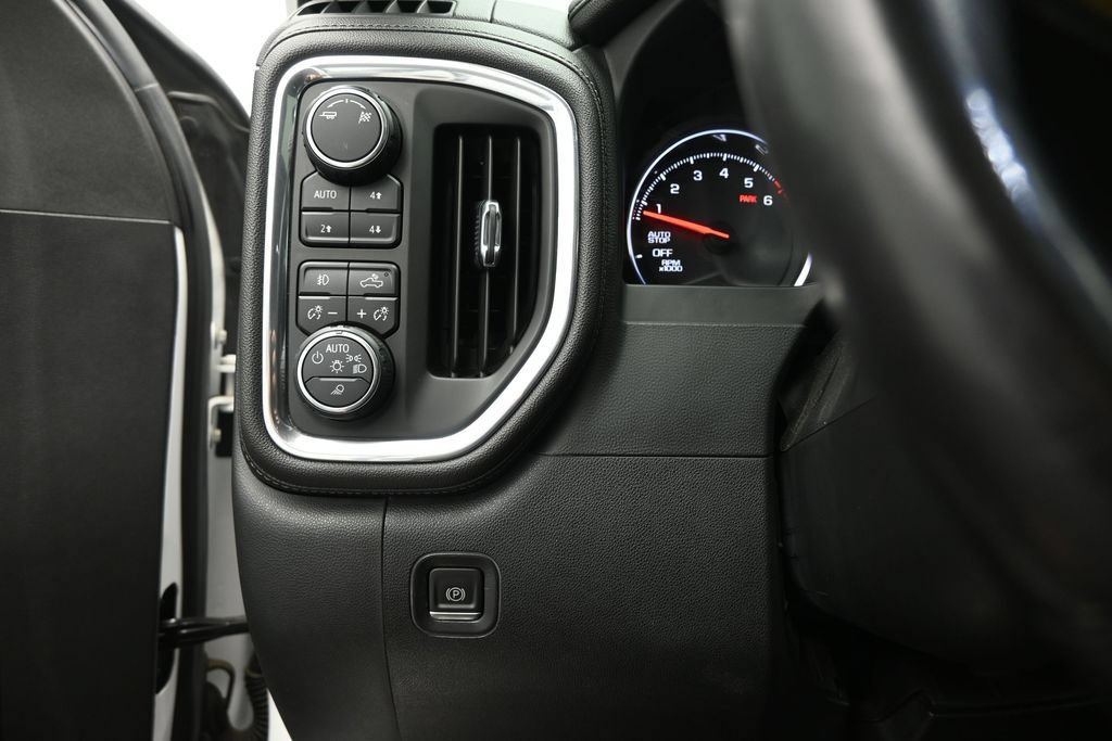 Used 2019 Chevrolet Silverado 1500 LTZ w/ LTZ Plus Package AWD/4WD image 9