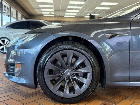 Used 2020 Tesla Model S Long Range Plus AWD/4WD image 14