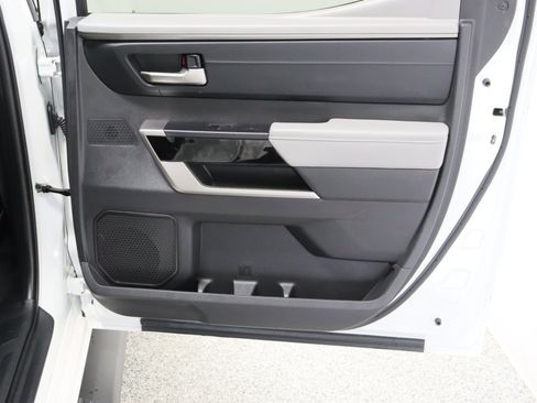 Used 2024 Toyota Tundra Limited image 37