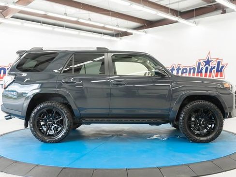 Used 2024 Toyota 4Runner SR5 Premium w/ Moonroof Package AWD/4WD image 29