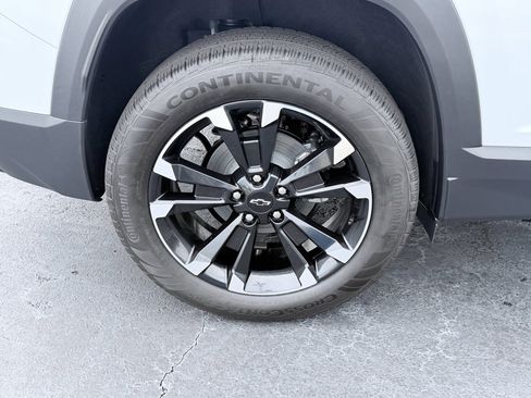 New 2026 Chevrolet Equinox RS w/ Convenience Package III FWD image 39