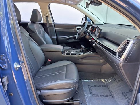 Used 2024 Kia Sorento S w/ Panoramic Sunroof Package FWD image 15