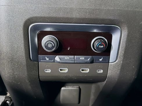 Used 2021 Chevrolet Suburban High Country w/ Premium Package AWD/4WD image 23