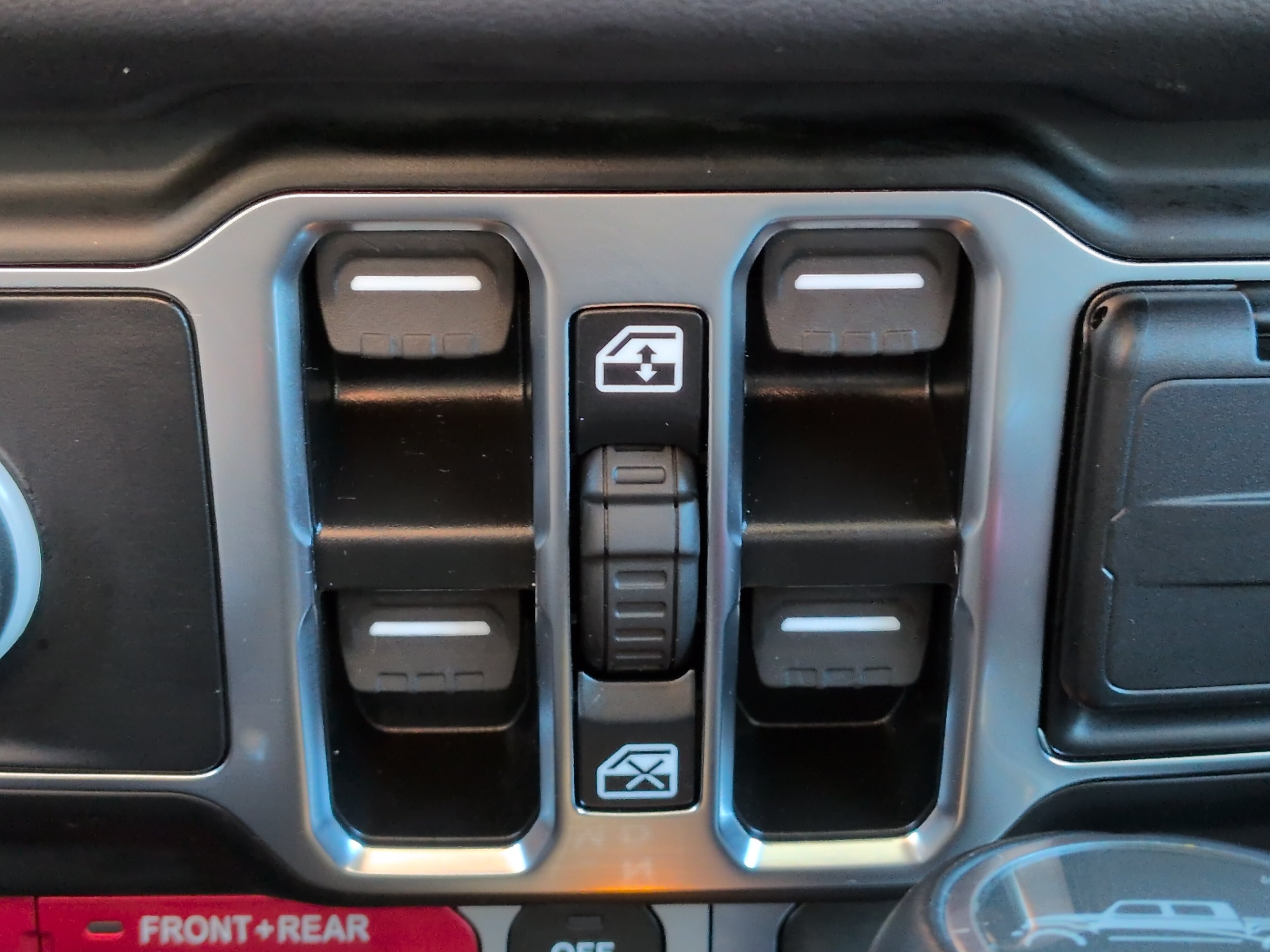 Used 2025 Jeep Gladiator Rubicon AWD/4WD image 22