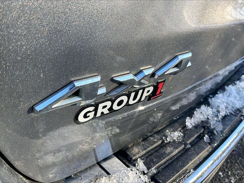 Used 2015 Jeep Grand Cherokee Limited w/ Luxury Group II image 10