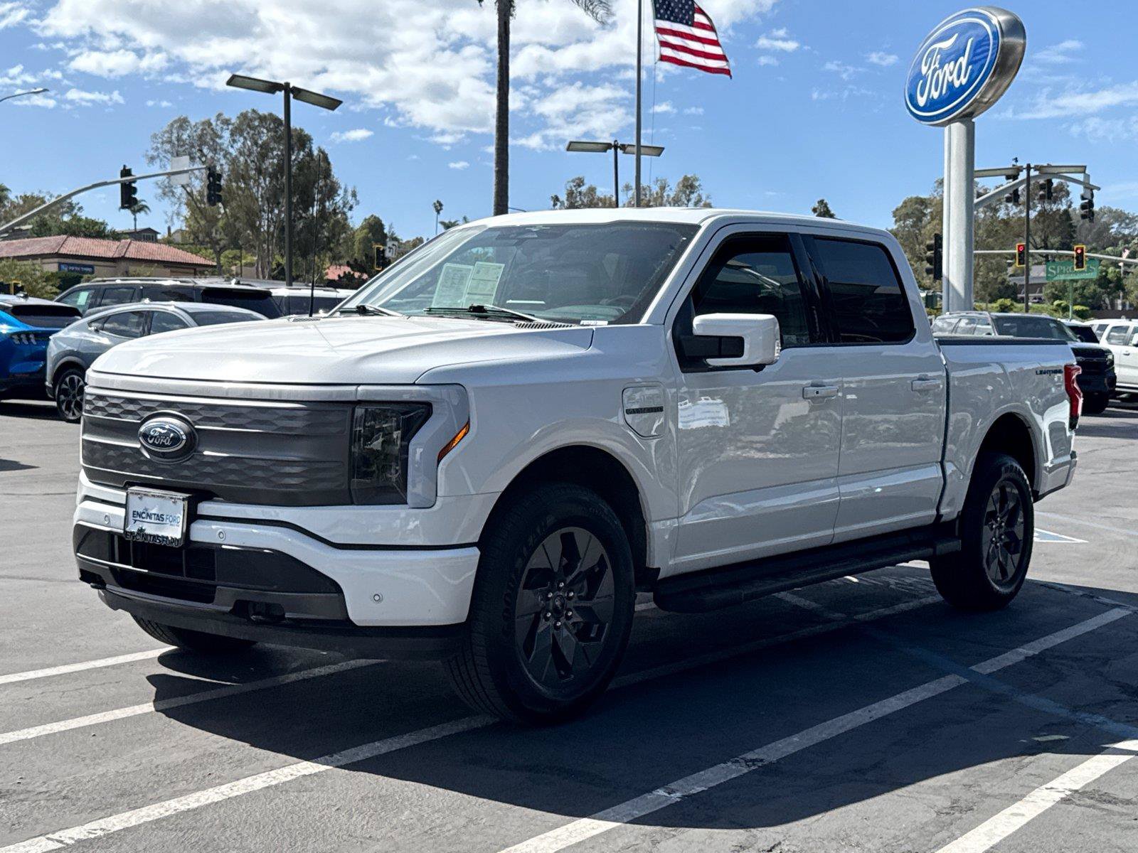 Certified 2023 Ford F150 Lightning Lariat AWD/4WD image 4