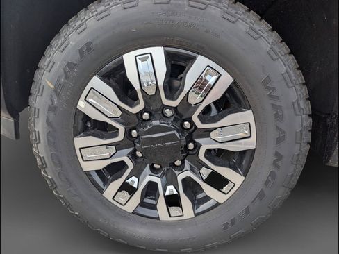 New 2026 GMC Sierra 2500 Denali w/ Denali Reserve Package AWD/4WD image 21