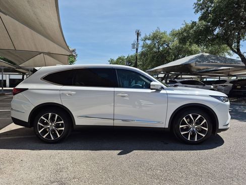 Certified 2023 Acura MDX SH-AWD w/ Technology Package image 3