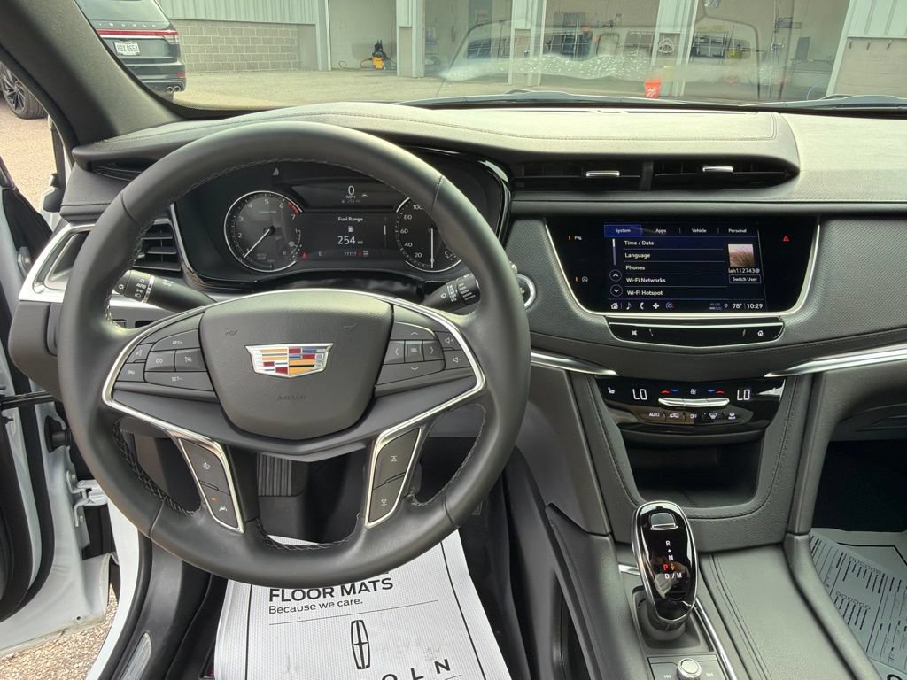 Used 2024 Cadillac XT5 Luxury AWD/4WD image 28