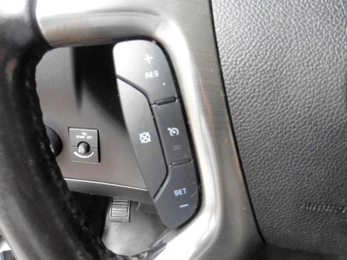 Used 2019 Chevrolet Express 2500 w/ Driver Convenience Package RWD image 22
