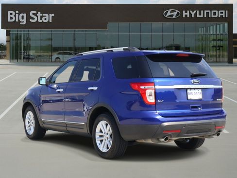 Used 2013 Ford Explorer XLT FWD image 3