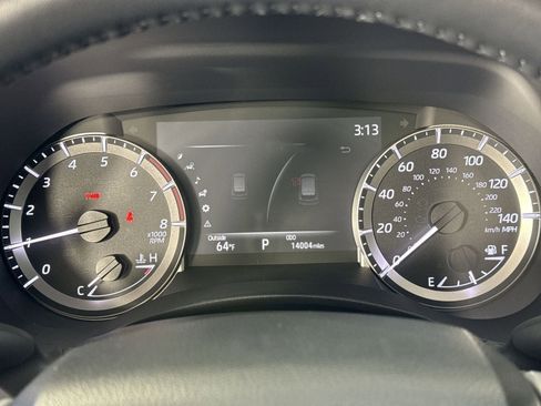 Used 2024 Toyota Highlander XLE AWD/4WD image 15