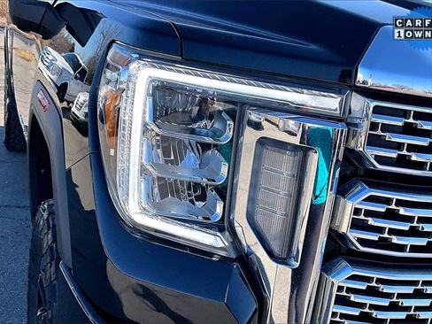 Used 2022 GMC Sierra 2500 Denali w/ Denali Black Diamond Edition image 27