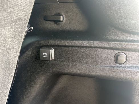 Used 2021 Jeep Grand Cherokee L Laredo image 19