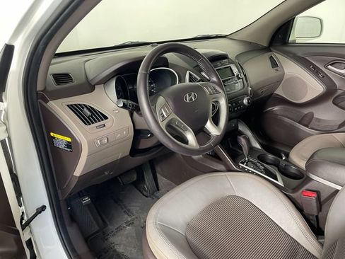 Used 2013 Hyundai Tucson GLS FWD image 3