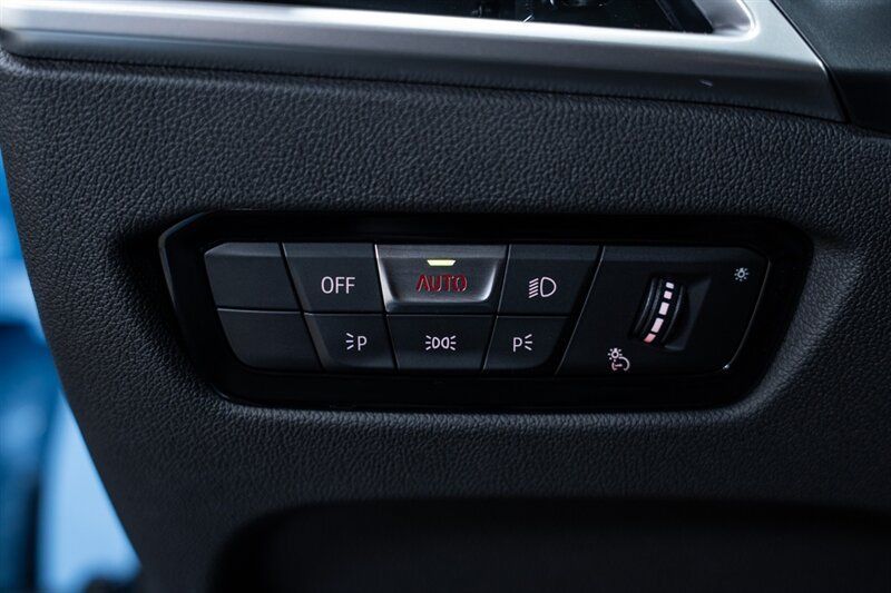 Used 2025 BMW M2 RWD image 59
