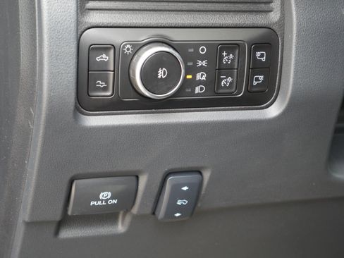 Used 2026 Ford F350 Platinum AWD/4WD image 6