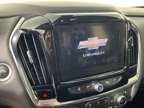 Certified 2023 Chevrolet Traverse Premier FWD image 7