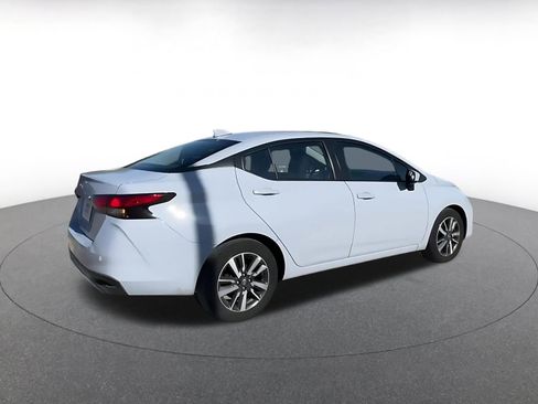 Used 2025 Nissan Versa SV image 15