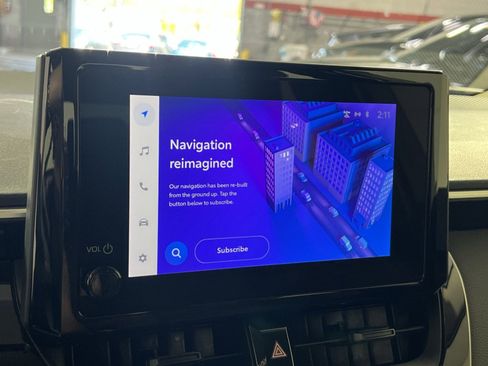 Used 2025 Toyota Corolla LE image 18