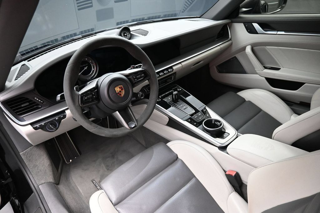 Certified 2022 Porsche 911 Turbo S AWD/4WD image 4