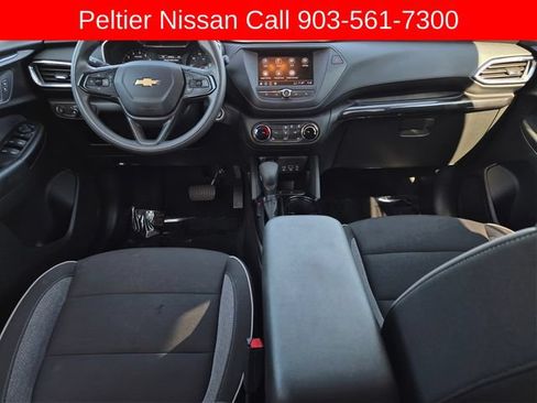 Used 2023 Chevrolet TrailBlazer LT FWD image 24