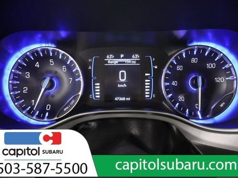 Used 2019 Chrysler Pacifica Touring Plus w/ S Appearance Package FWD image 18