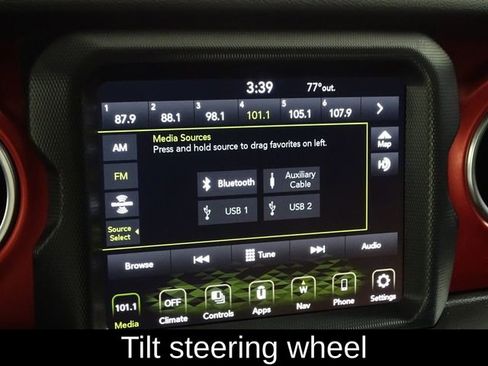 Used 2023 Jeep Wrangler Rubicon image 27