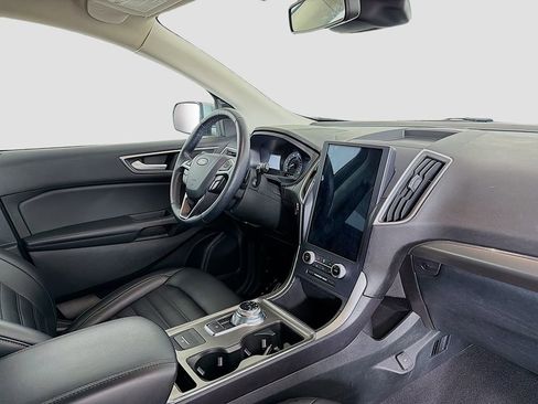 Used 2022 Ford Edge SEL w/ Convenience Package image 17