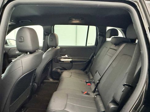 Used 2024 Mercedes-Benz EQB 250+ image 19