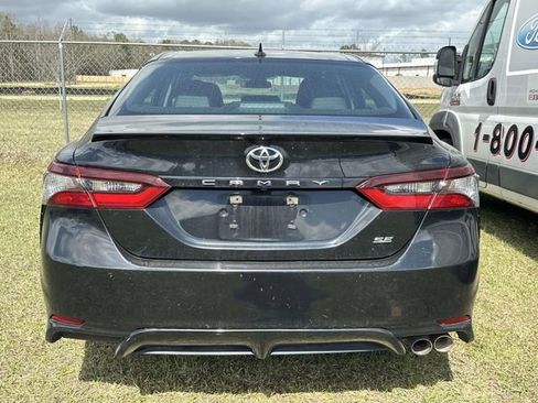 Used 2024 Toyota Camry SE image 12