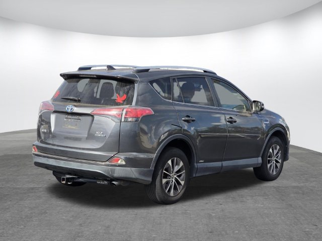 Used 2016 Toyota RAV4 XLE AWD/4WD image 3