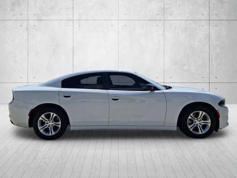 Used 2023 Dodge Charger SXT RWD image 4