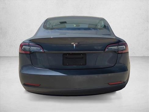 Used 2022 Tesla Model 3 Standard Range RWD image 6