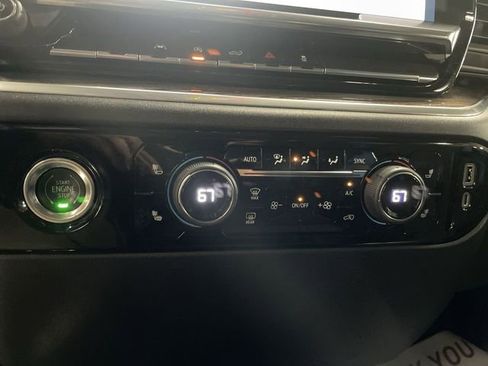 Used 2023 Chevrolet Silverado 1500 LT image 19